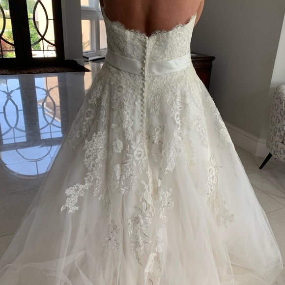 Wedding Dress - Picture 2 of 2